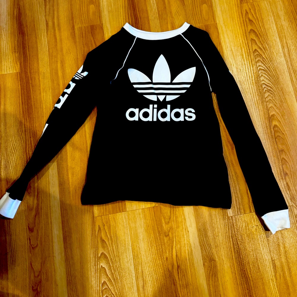 Gently Used Women’s Adidas Long Sleeve Tee